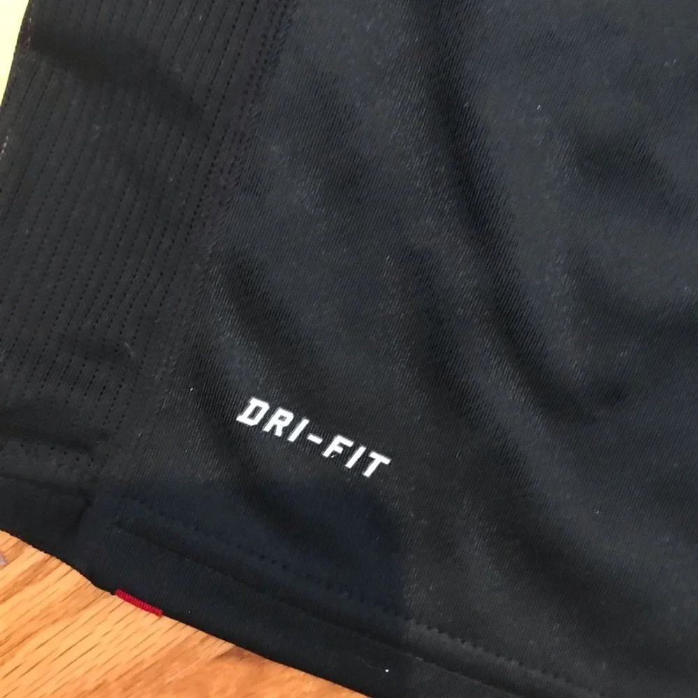 👟NIKE Short Sleeve Shirt